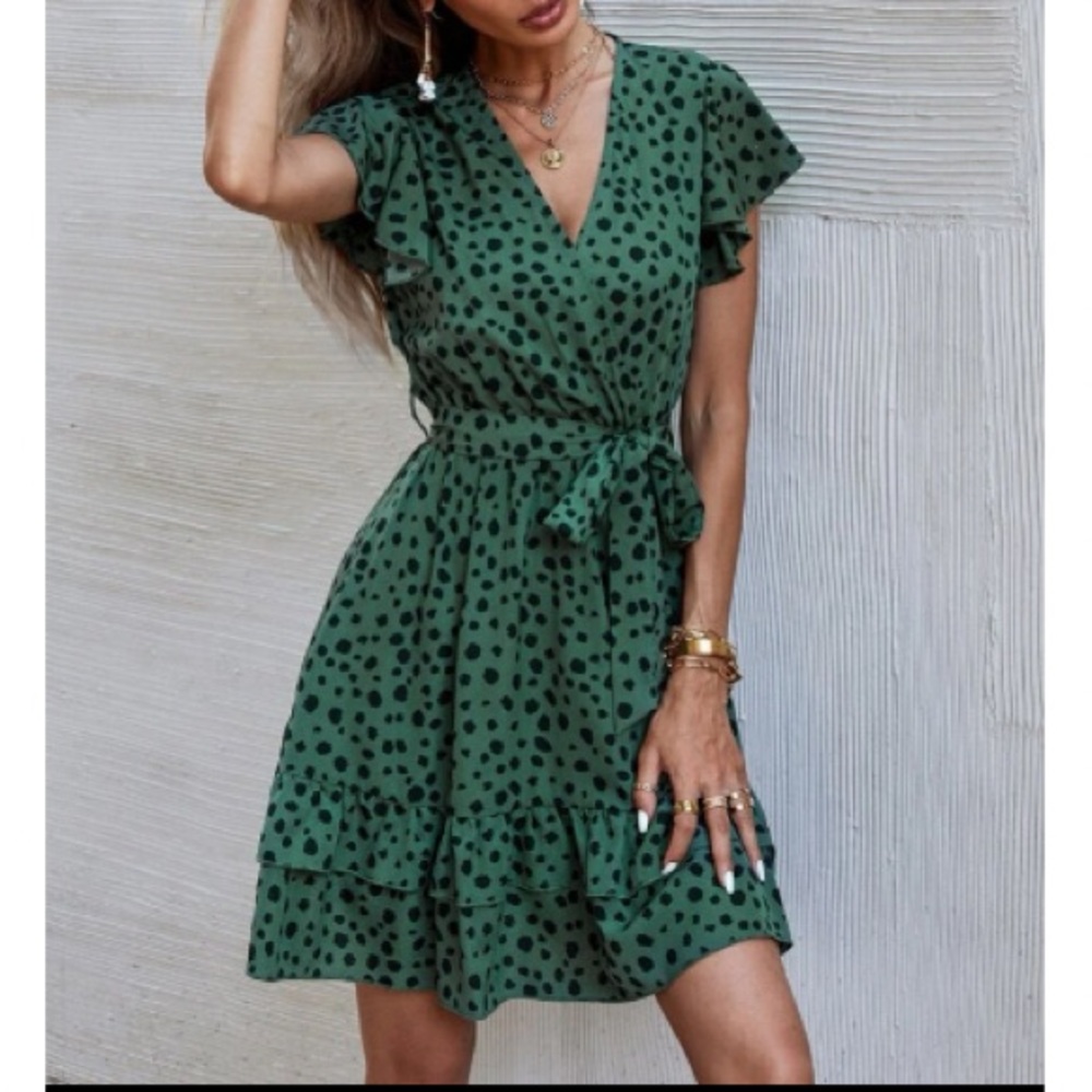 Boho green black dalmatian dot belted ruffle hem dress - Picture 5 of 6